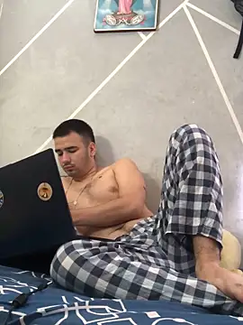 Snapshot of Cesar_Augusto chatting on November 2, 2:52 pm Cesar Augusto online show from November 2, 2:52 pm