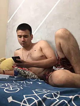 Snapshot of Cesar_Augusto chatting on November 6, 5:08 am Cesar Augusto online show from November 6, 5:08 am