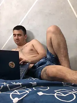 Snapshot of Cesar_Augusto chatting on November 8, 1:39 am Cesar Augusto online show from November 8, 1:39 am