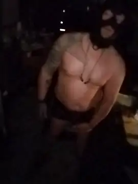 Snapshot of JoeyUhOh chatting on December 1, 10:42 am JoeyUhOh online show from December 1, 10:42 am