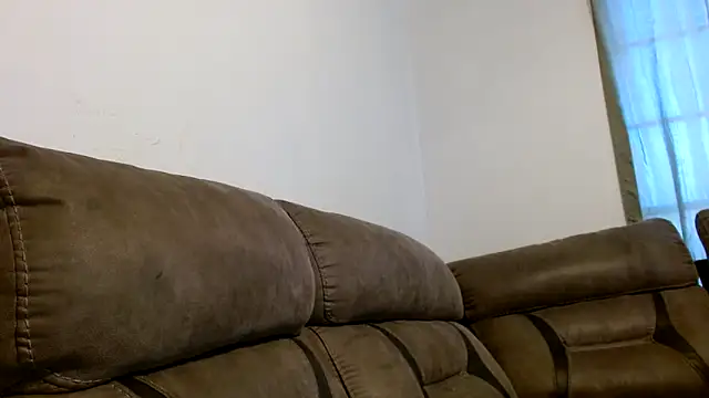 Snapshot of carlithefreak chatting on February 26, 2:46 pm carlithefreak online show from February 26, 2:46 pm