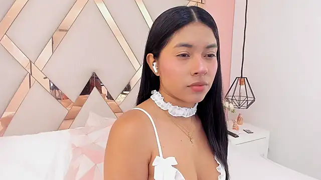 Snapshot of samantaa_shy chatting on November 9, 1:37 am samantaa shy online show from November 9, 1:37 am