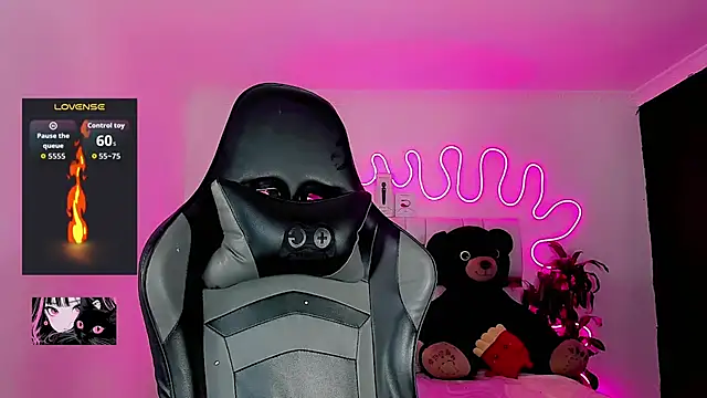 Snapshot of Abbygilx chatting on October 13, 1:27 am Abbygilx online show from October 13, 1:27 am