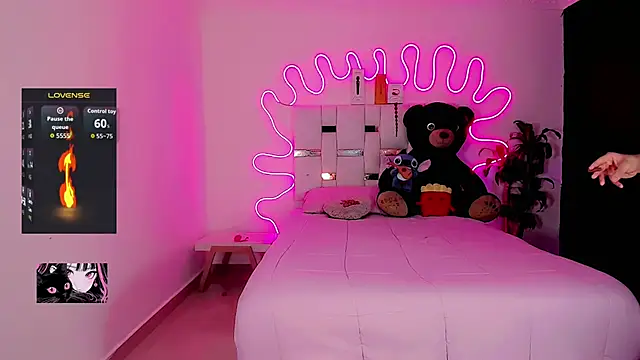 Snapshot of Abbygilx chatting on November 2, 12:35 am Abbygilx online show from November 2, 12:35 am