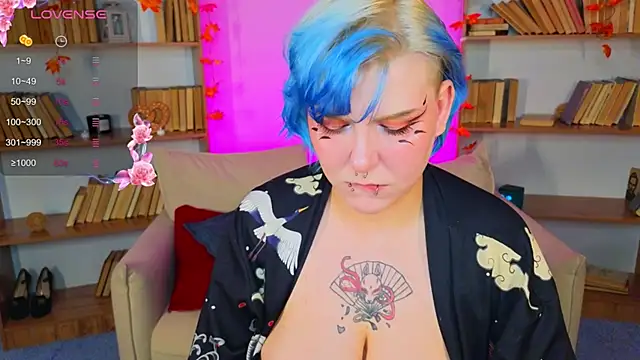 Snapshot of bluelunaray chatting on September 26, 11:14 am bluelunaray online show from September 26, 11:14 am