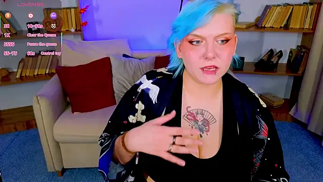 Snapshot of bluelunaray chatting on September 29, 10:53 am bluelunaray online show from September 29, 10:53 am