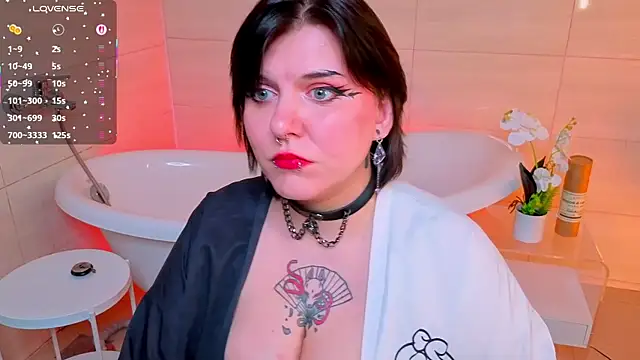 Snapshot of bluelunaray chatting on November 18, 10:09 am bluelunaray online show from November 18, 10:09 am