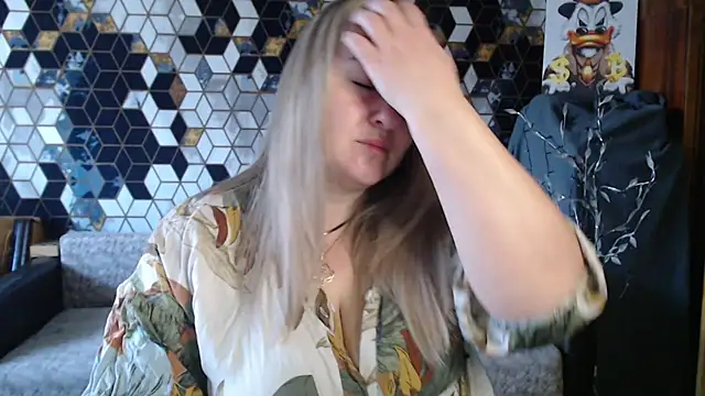 NikaSkylink online show from April 7, 4:46 am