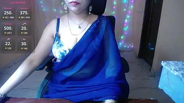 Divvya  online show from May 7, 6:35 pm