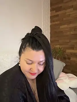 Liza Will online show from May 1, 10:20 am