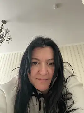 Liza Will online show from May 3, 9:48 am