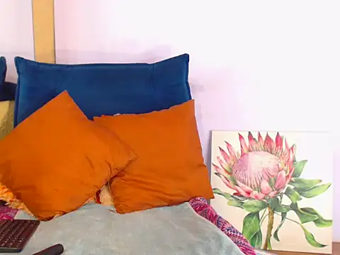 SexyScarlet101 online show from January 8, 6:43 pm