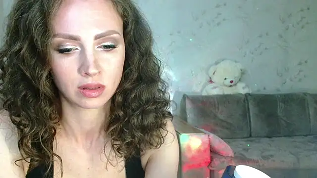 Amber Carrol online show from May 28, 5:43 pm