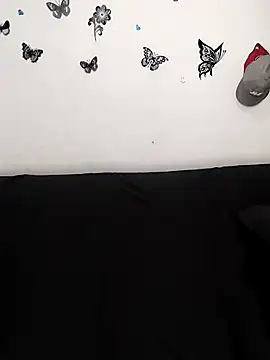 Snapshot of AntonelaMorriz chatting on December 18, 7:47 am AntonelaMorriz online show from December 18, 7:47 am