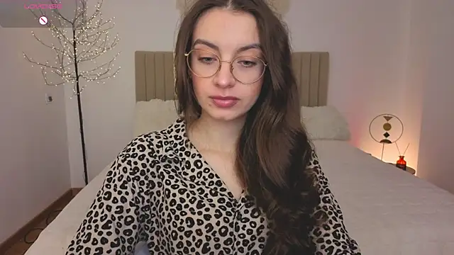 Real cutie1 online show from April 30, 1:06 pm