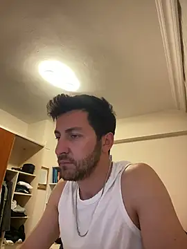 emredenizz07 online show from March 19, 6:34 pm