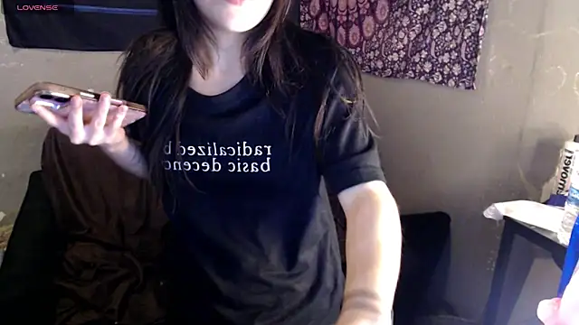 London Ray online show from March 15, 10:49 pm