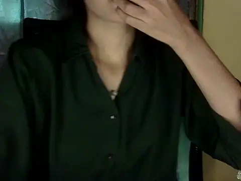 zara Khan0 online show from November 18, 5:01 am