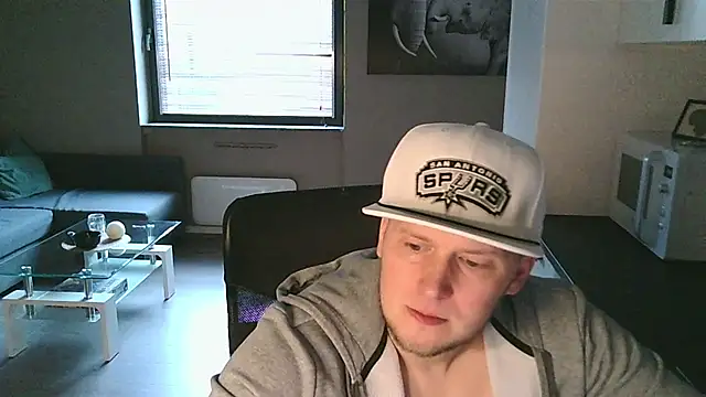 Snapshot of Dartanjanas13 chatting on October 24, 9:17 am Dartanjanas13 online show from October 24, 9:17 am