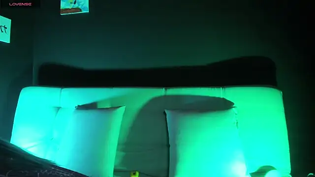 madiixwatson online show from January 15, 10:57 pm