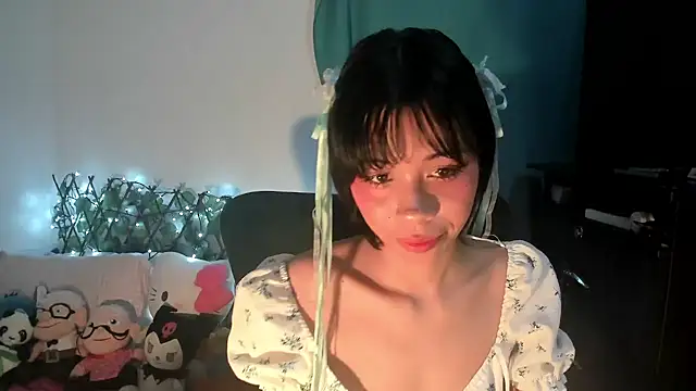 Snapshot of dolliette24 chatting on September 25, 3:10 am dolliette24 online show from September 25, 3:10 am