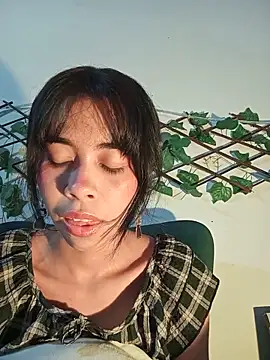 dolliette24 online show from June 13, 4:43 am
