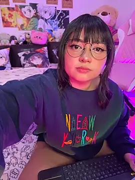 Lolii Zoe online show from February 1, 11:58 pm