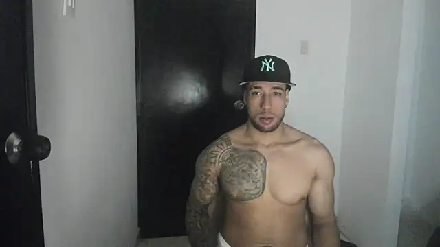 Snapshot of ThiagoLugo chatting on June 17, 4:08 pm ThiagoLugo online show from June 17, 4:08 pm