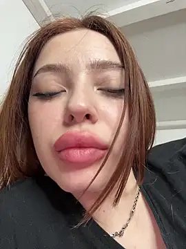 Hannah xBaby online show from March 7, 7:22 pm