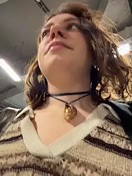 Snapshot of lucy-joy chatting on November 26, 11:33 am lucy-joy online show from November 26, 11:33 am