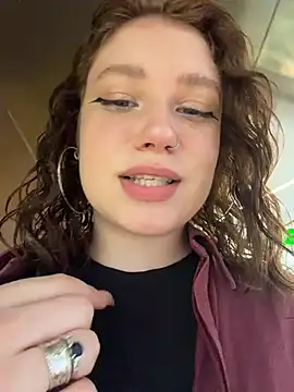 lucy-joy online show from June 30, 7:31 am
