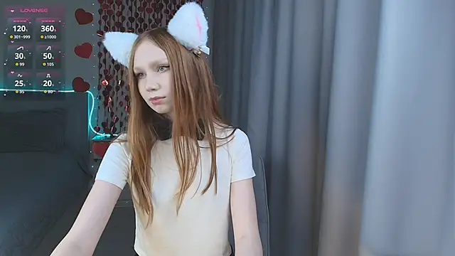 FoxyMira online show from February 9, 3:27 pm