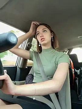 DollyTall online show from September 9, 12:37 pm