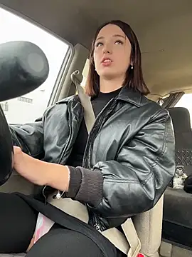 DollyTall online show from September 30, 11:04 am