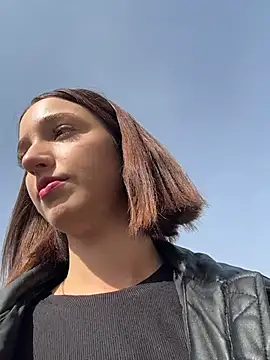 DollyTall online show from October 6, 8:12 am