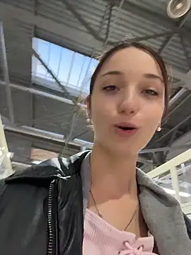 DollyTall online show from October 21, 11:44 am