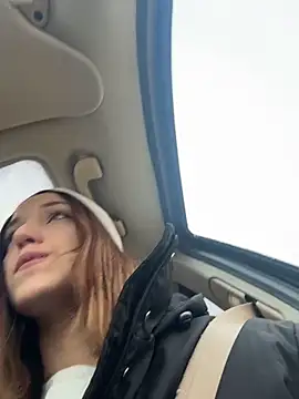 DollyTall online show from December 18, 7:14 am