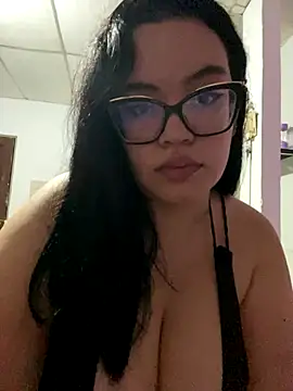 Snapshot of Emily_Taylor2 chatting on September 24, 1:53 am Emily Taylor2 online show from September 24, 1:53 am