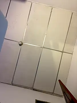 Snapshot of Emily_Taylor2 chatting on November 3, 3:52 am Emily Taylor2 online show from November 3, 3:52 am