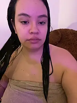 Snapshot of Emily_Taylor2 chatting on November 26, 2:56 am Emily Taylor2 online show from November 26, 2:56 am