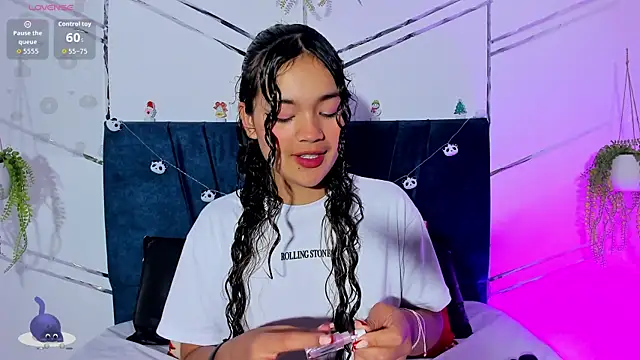 Camilla Miller01 online show from December 19, 2:13 pm