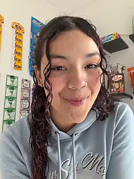 Camilla Miller01 online show from June 9, 7:36 pm