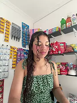 Camilla Miller01 online show from August 4, 7:05 pm
