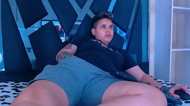 Snapshot of karla_sexy21 chatting on November 15, 4:10 am karla sexy21 online show from November 15, 4:10 am