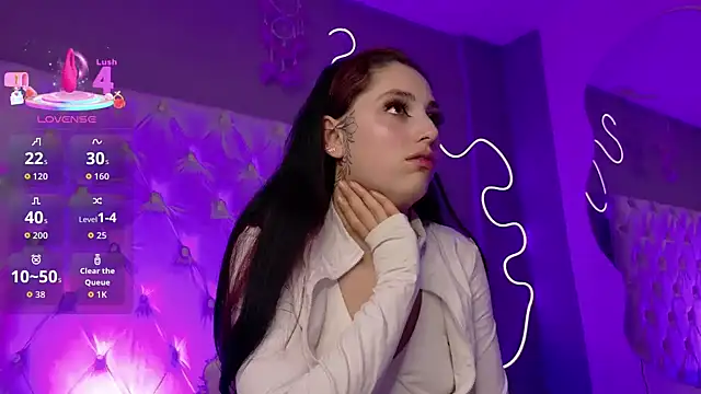 Snapshot of Megan__cole1 chatting on November 5, 3:50 am Megan cole1 online show from November 5, 3:50 am