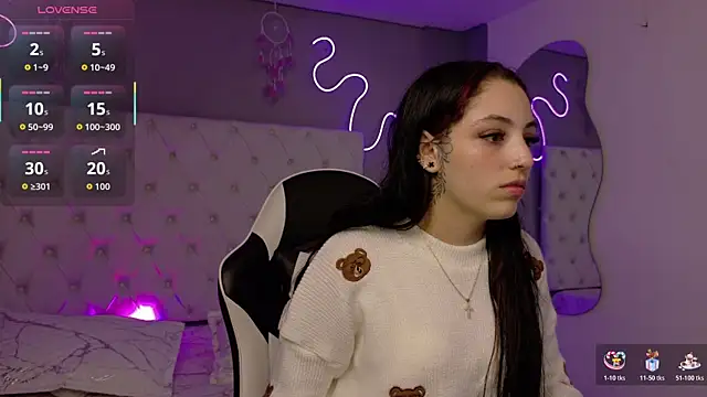 Snapshot of Megan__cole1 chatting on December 5, 3:48 am Megan cole1 online show from December 5, 3:48 am