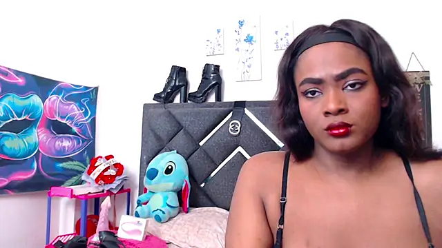 Snapshot of NatashaBella chatting on October 25, 5:51 pm NatashaBella online show from October 25, 5:51 pm