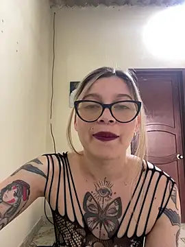 KoraSweett online show from March 9, 6:45 pm