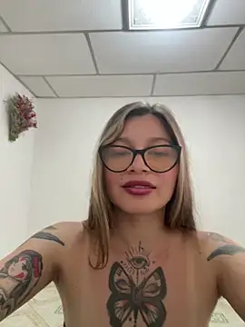 KoraSweett online show from April 11, 9:41 pm