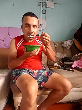 miroqui143 online show from February 8, 2:42 pm